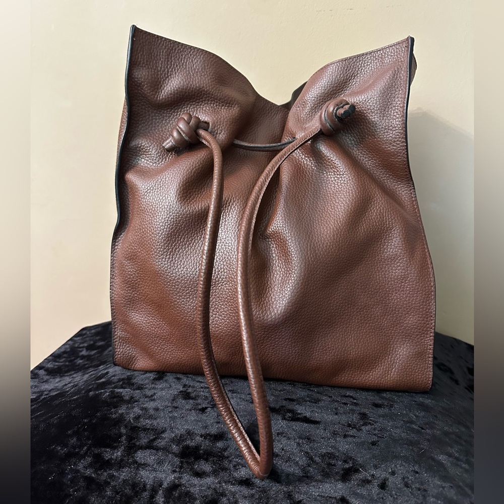 VINCE CAMUTO Evona Leather Tote In Dark Mahogany Smooth Nappa